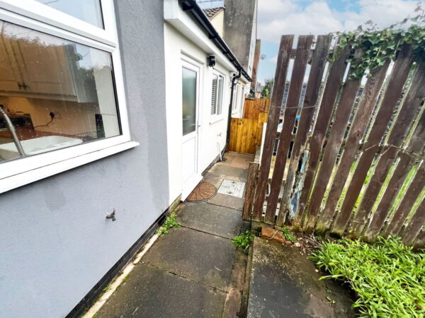 Hinckley Road, Burbage, Hinckley, Leicestershire, LE10 2AQ