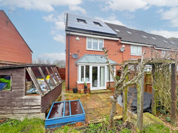 Sandhills Avenue, Hamilton, Leicester, Leicestershire, LE5 1QN