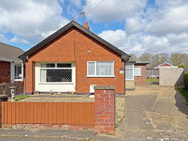 44 Albany Close, Skegness, Lincolnshire, PE25 2NE