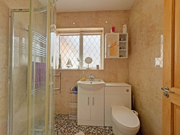 44 Albany Close, Skegness, Lincolnshire, PE25 2NE