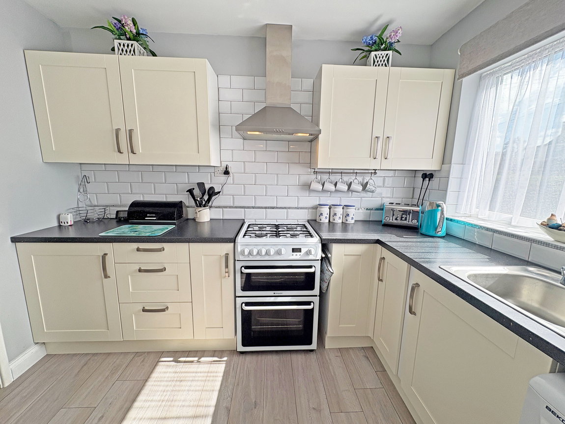 44 Albany Close, Skegness, Lincolnshire, PE25 2NE