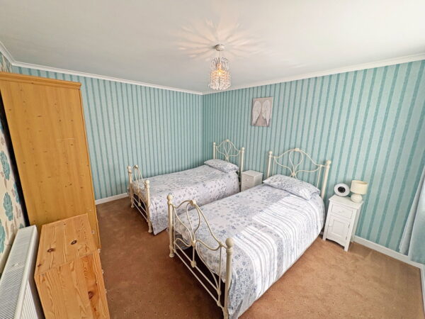 44 Albany Close, Skegness, Lincolnshire, PE25 2NE