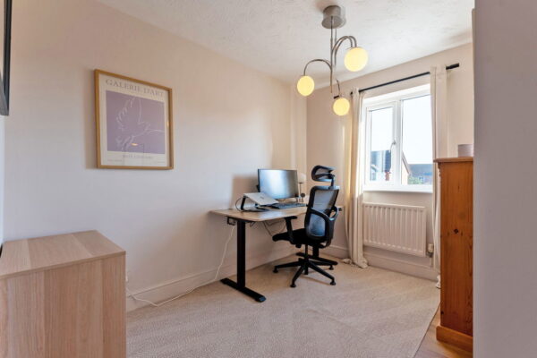 Muirfield, Great Denham, Bedford, Bedfordshire, MK40 4FB