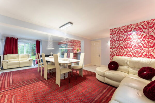 Larkhill, Rushden, Northamptonshire, NN10 6BG