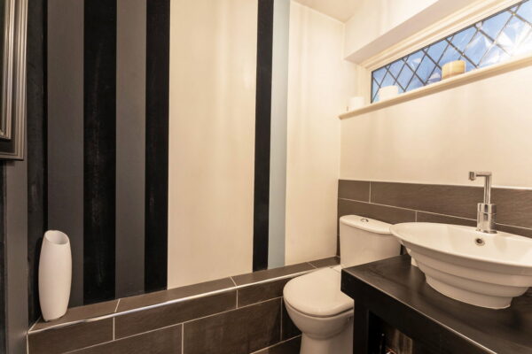 Larkhill, Rushden, Northamptonshire, NN10 6BG