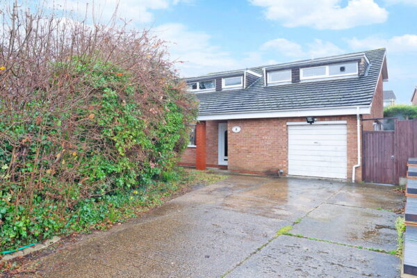Larkhill, Rushden, Northamptonshire, NN10 6BG