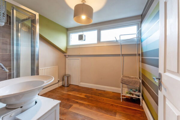 Larkhill, Rushden, Northamptonshire, NN10 6BG