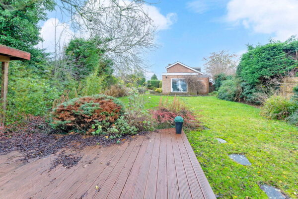 Larkhill, Rushden, Northamptonshire, NN10 6BG