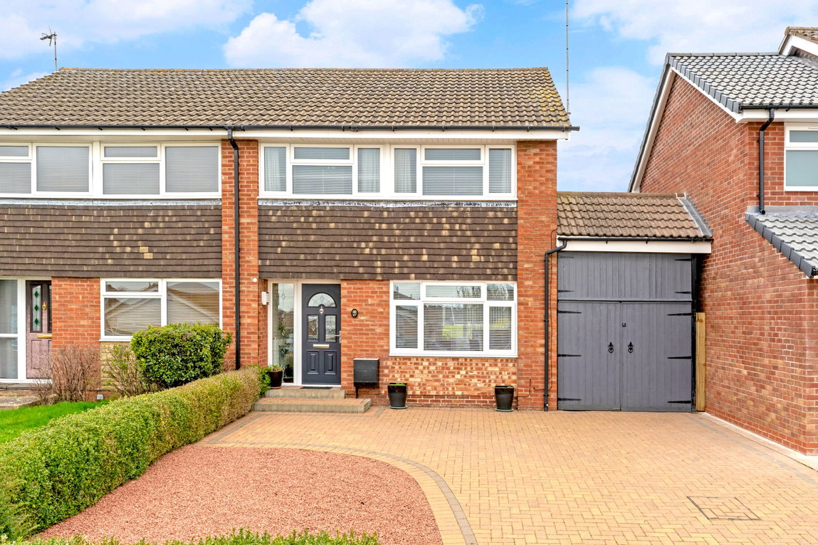 Foxons Barn Road, Rugby, Warwickshire, CV21