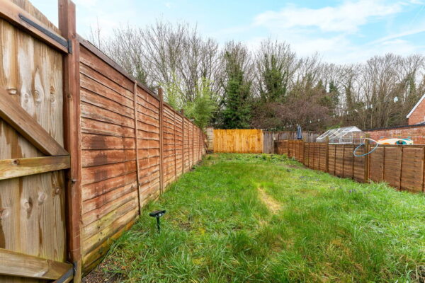 Midland Road, Rushden, NN10 9UJ