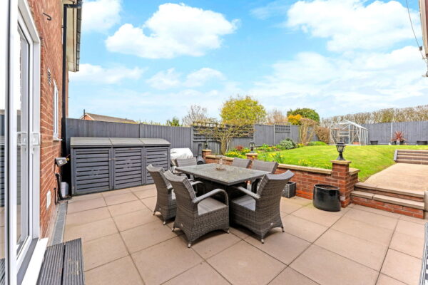 47 Foxons Barn Road, Rugby, Warwickshire, CV21