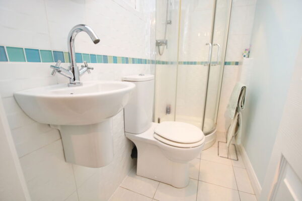 Leake Road, Gotham, Nottingham, NG11 0JN