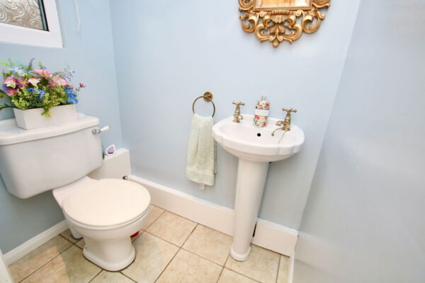 Leake Road, Gotham, Nottingham, NG11 0JN