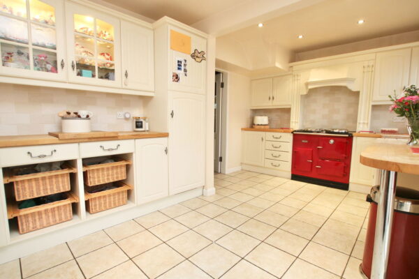 Leake Road, Gotham, Nottingham, NG11 0JN