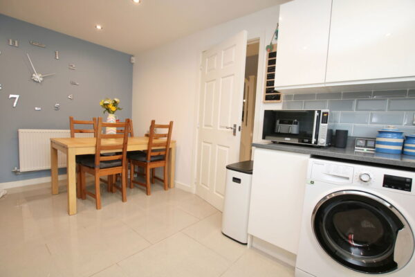 Hurricane Road, Hucknall, Nottingham, NG15 6WN