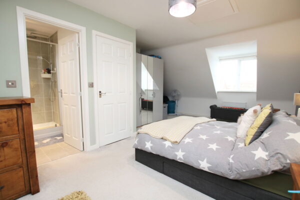 Hurricane Road, Hucknall, Nottingham, NG15 6WN