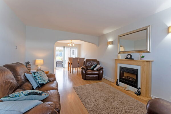 47 Foxons Barn Road, Rugby, Warwickshire, CV21