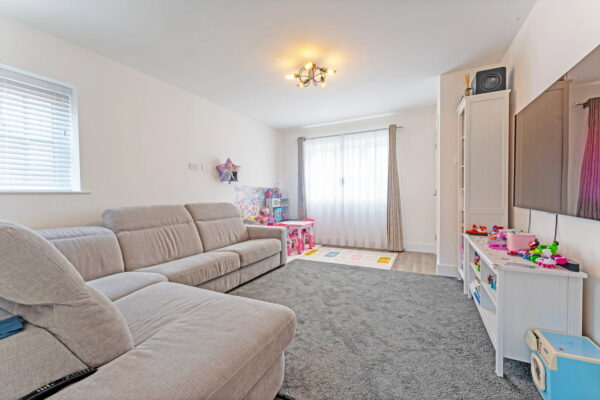 Whitworth Walk, Biddenham, Bedford, MK40
