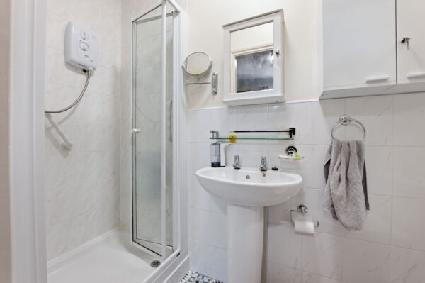 The Firs, Nottingham, Nottinghamshire, NG5 3BB