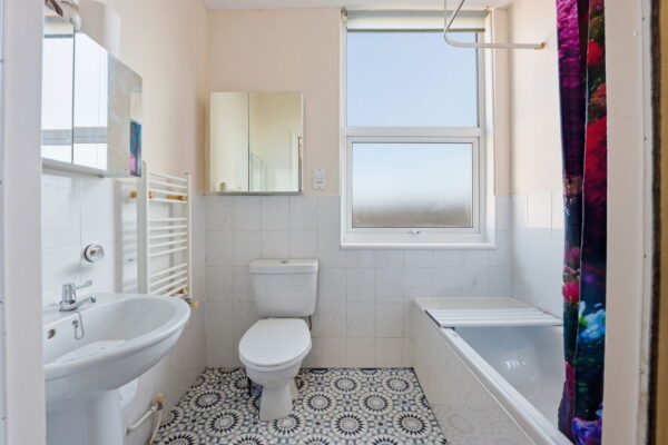 The Firs, Nottingham, Nottinghamshire, NG5 3BB