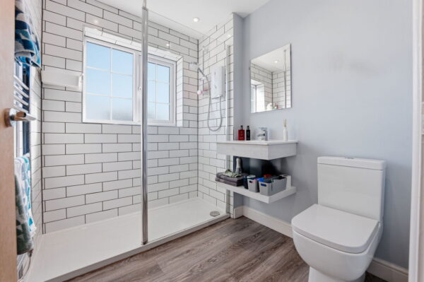 Hillcrest View, Carlton, Nottingham, Nottinghamshire, NG4 1LQ