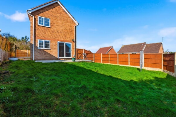 Hillcrest View, Carlton, Nottingham, Nottinghamshire, NG4 1LQ