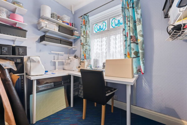 Arbrook Drive, Nottingham, Nottinghamshire, NG8 3PD