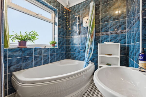 Arbrook Drive, Nottingham, Nottinghamshire, NG8 3PD