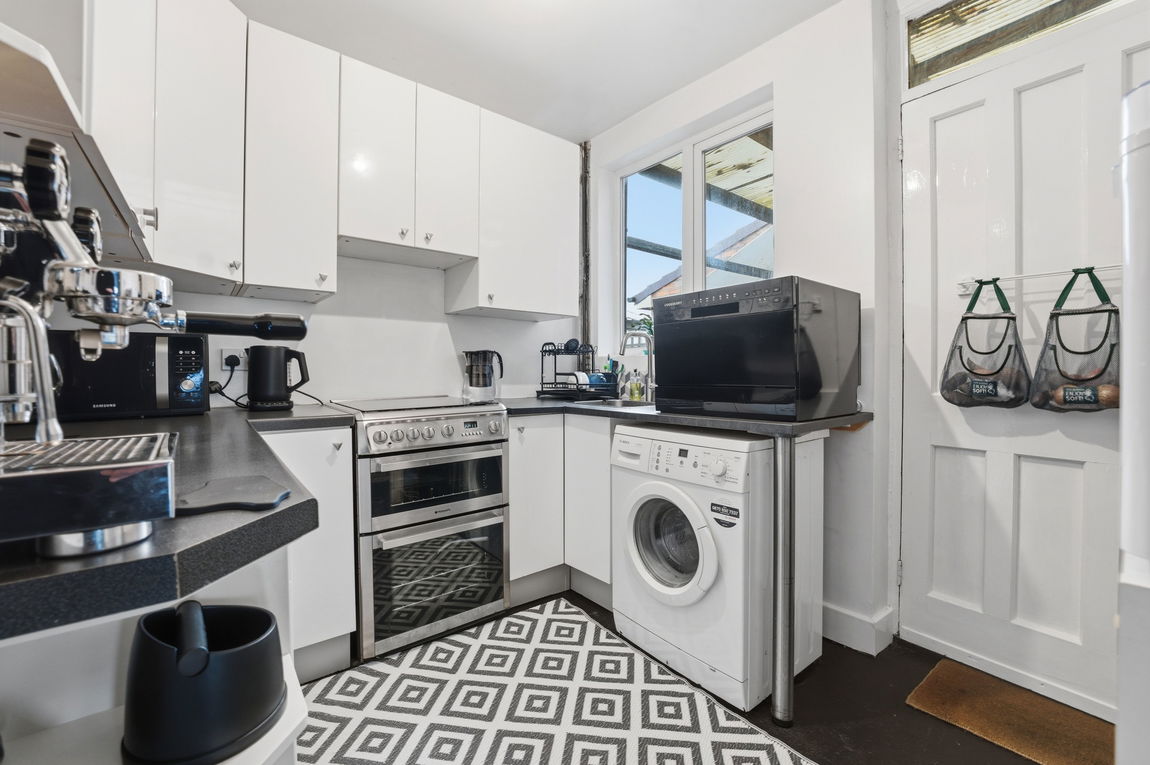 Arbrook Drive, Nottingham, Nottinghamshire, NG8 3PD