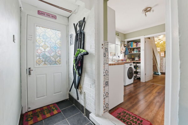 Langford Road, Arnold, Nottingham, NG5 7HR