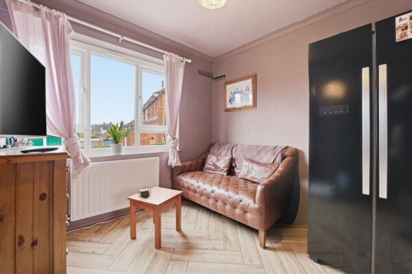 Langford Road, Arnold, Nottingham, NG5 7HR