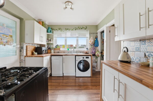 Langford Road, Arnold, Nottingham, NG5 7HR