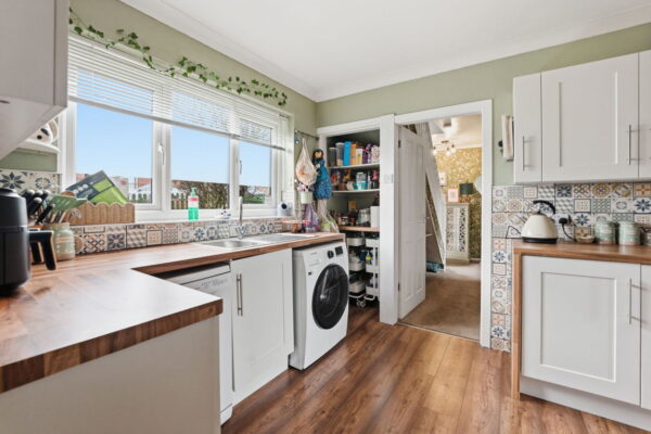 Langford Road, Arnold, Nottingham, NG5 7HR