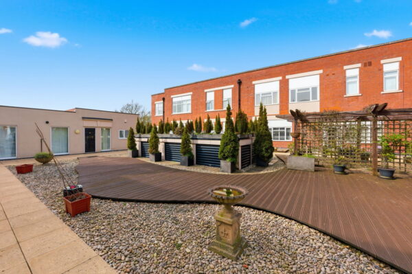 Peel Street, Nottingham, Nottinghamshire, NG1 4GN