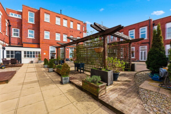 Peel Street, Nottingham, Nottinghamshire, NG1 4GN