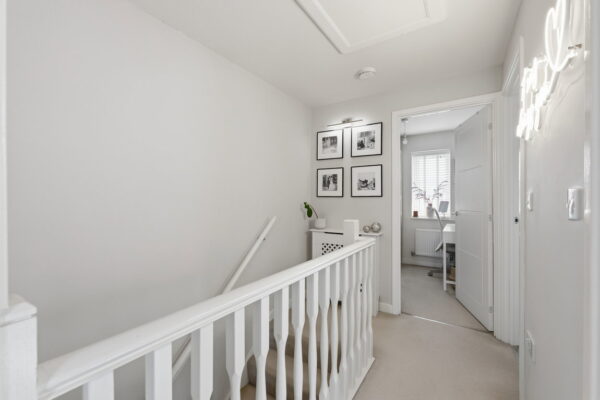 Vickers Close, Gedling, Nottingham, NG4 4LN