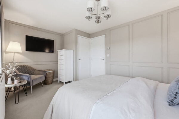 Vickers Close, Gedling, Nottingham, NG4 4LN