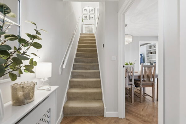 Vickers Close, Gedling, Nottingham, NG4 4LN