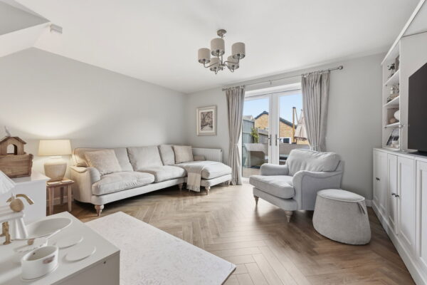 Vickers Close, Gedling, Nottingham, NG4 4LN