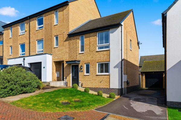 Vickers Close, Gedling, Nottingham, NG4 4LN