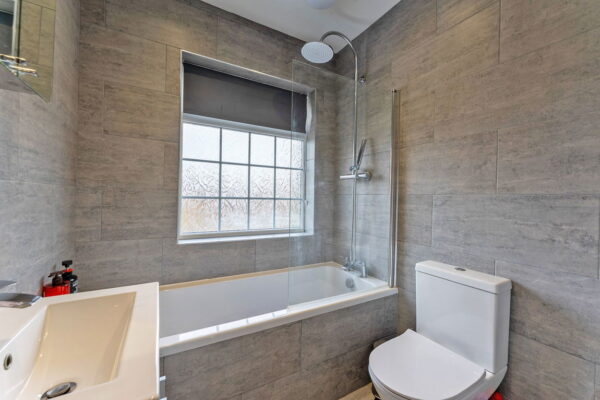 Kettering Road, Market Harborough, Leicestershire, LE16 8AW