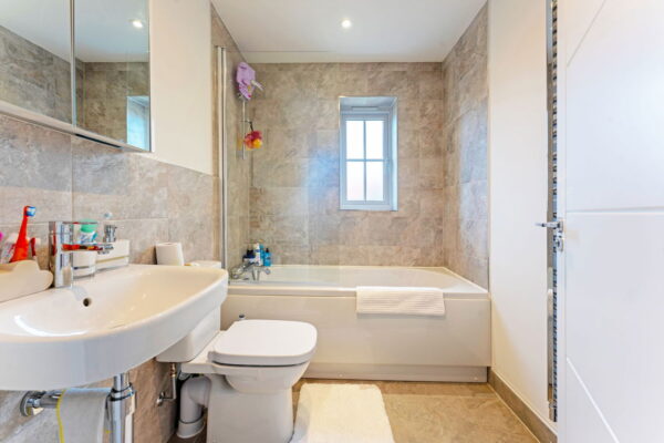 Whitworth Walk, Biddenham, Bedford, MK40