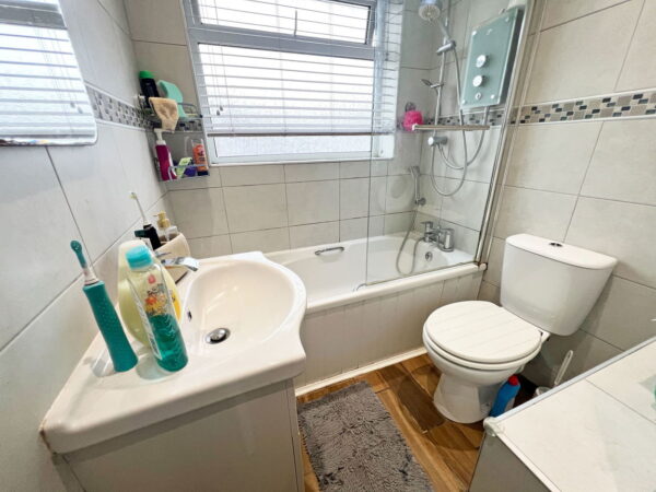 Averil Road, Leicester, Leicestershire, LE5 2DA