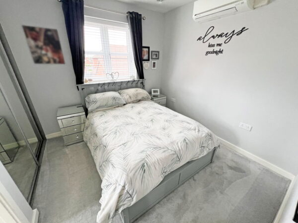 Deherle Lane, Hugglescote, Leicestershire, LE67 2EE