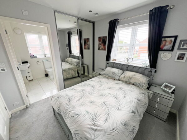 Deherle Lane, Hugglescote, Leicestershire, LE67 2EE