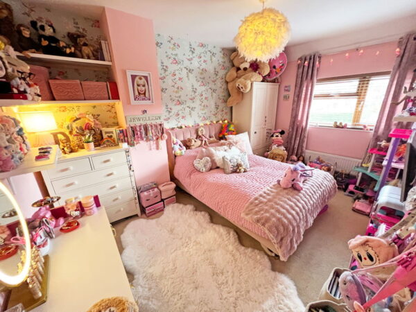 Owston Drive, Wigston, Leicestershire, LE18 2EN