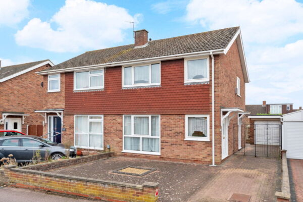 Arundel Drive, Bedford, MK41 8JF