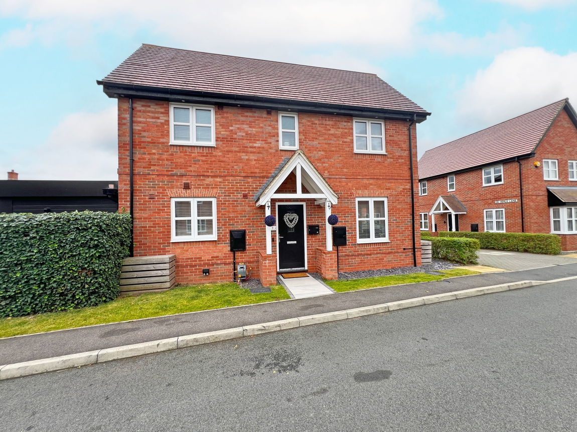 Deherle Lane, Hugglescote, Leicestershire, LE67 2EE