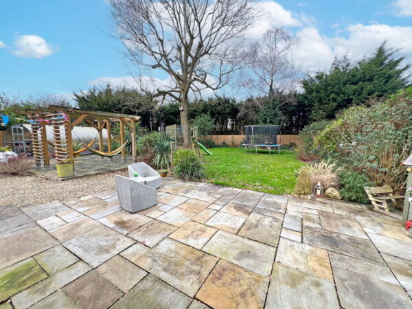 Owston Drive, Wigston, Leicestershire, LE18 2EN