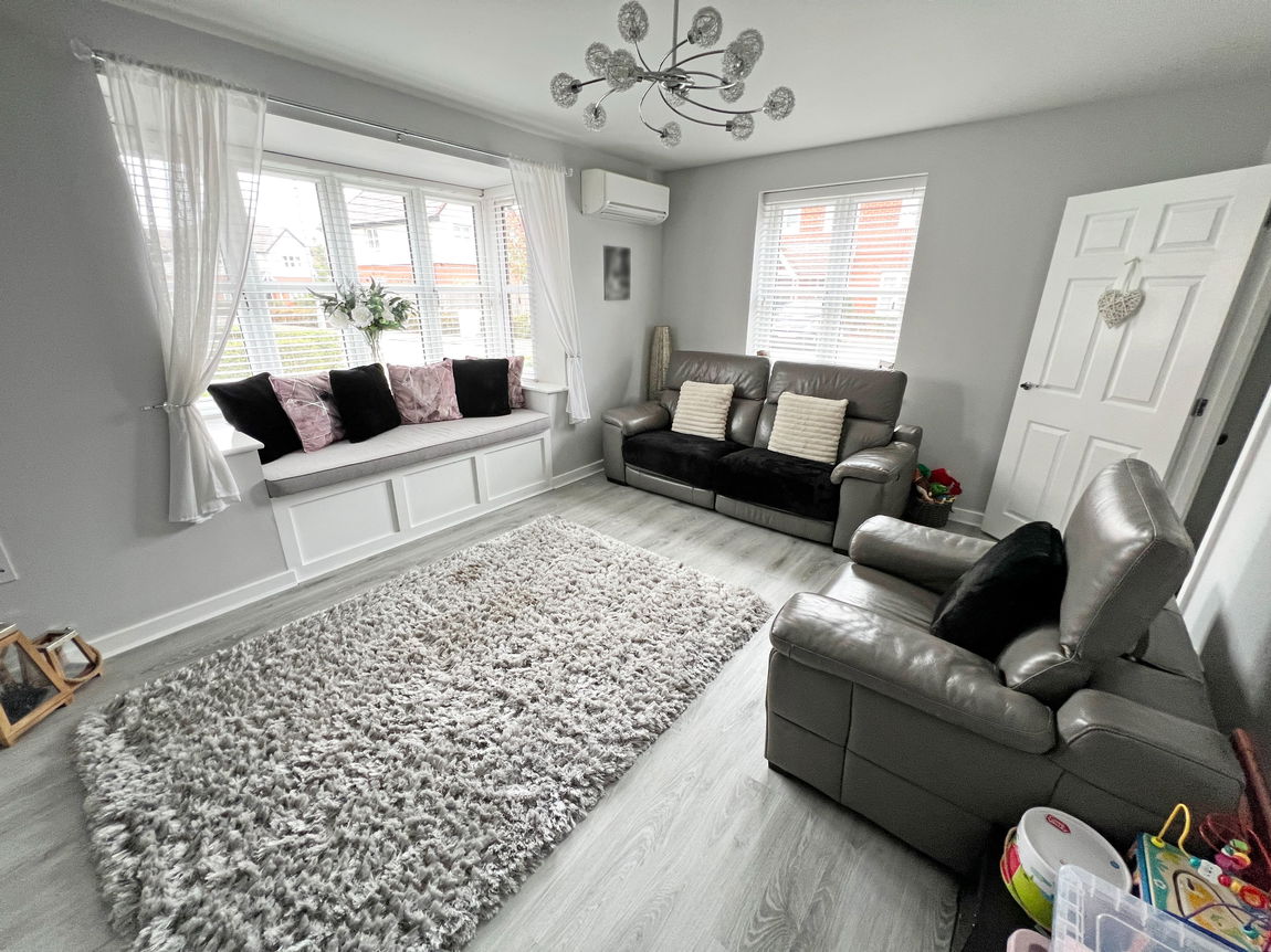 Deherle Lane, Hugglescote, Leicestershire, LE67 2EE